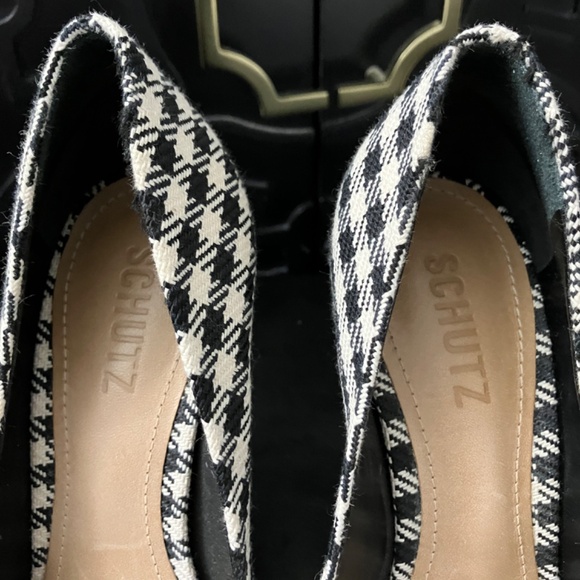 Schutz Houndstooth Stilettos - Picture 4 of 13